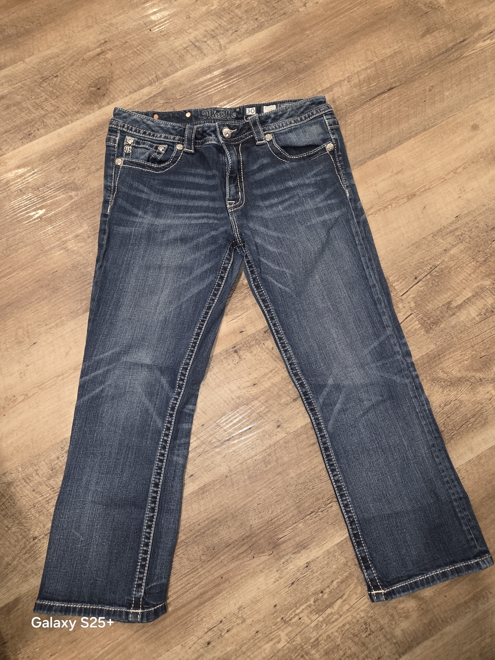 Miss Me Boyfriend Capri, Size 30, In Like-new Condition, Very Well Cared For